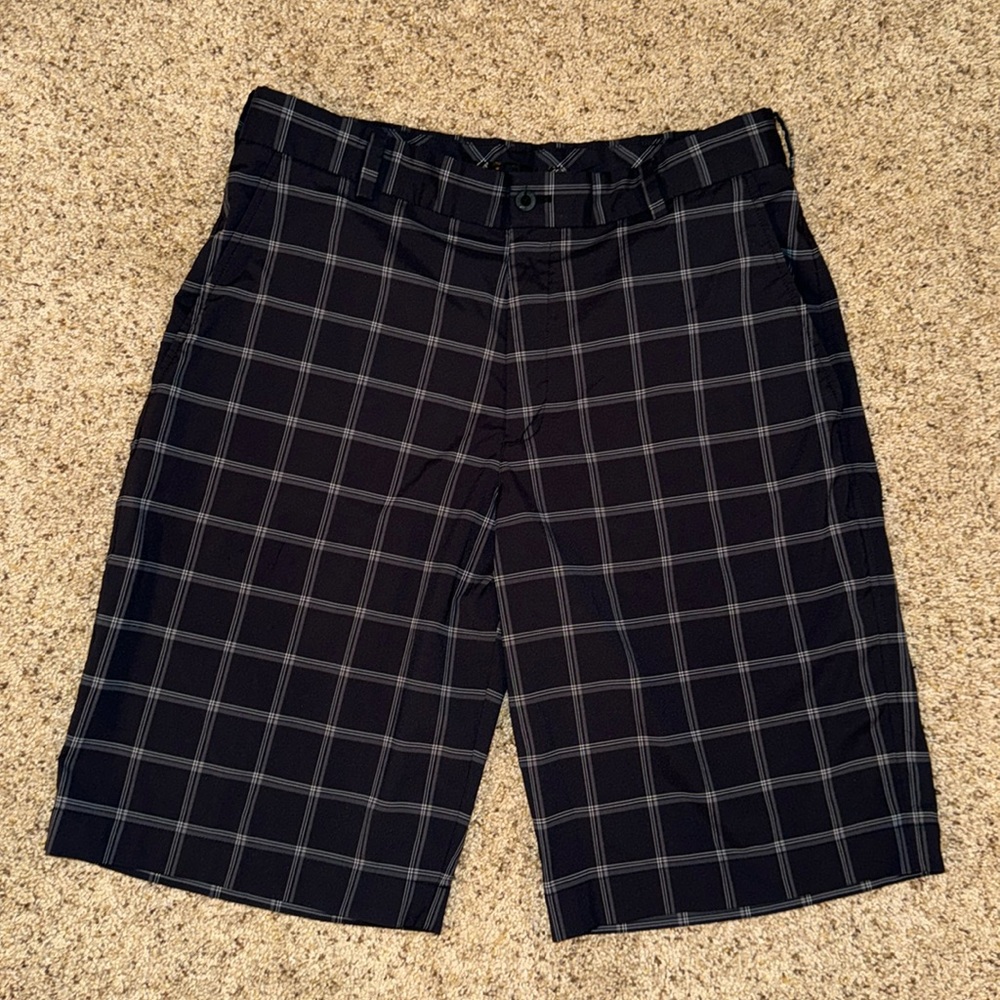 Nike men’s golf shorts